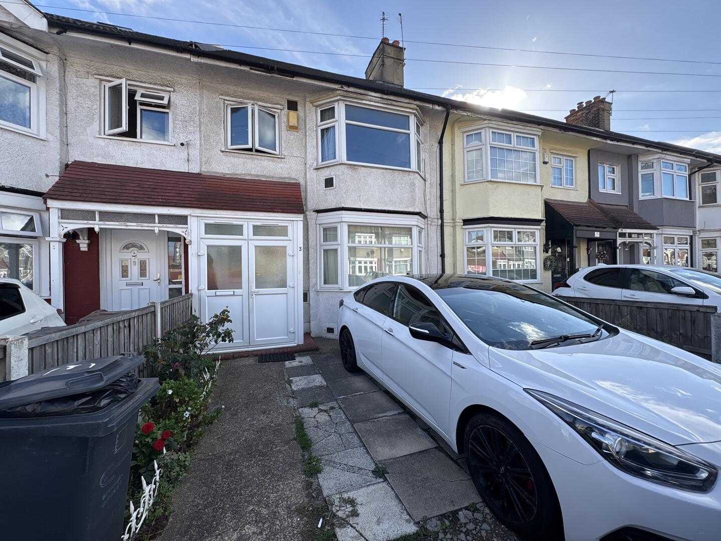 Waverley Gardens, Barking
